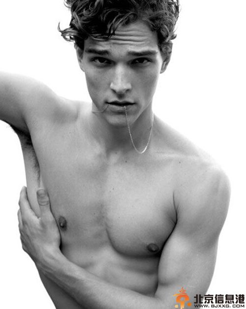 巴西男模Alexandre Cunha个人资料照片 最帅萌爹女友Maud Le Fort