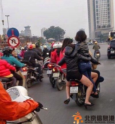亮点图哎呦喂鸡店 老板取的这名字真霸气
