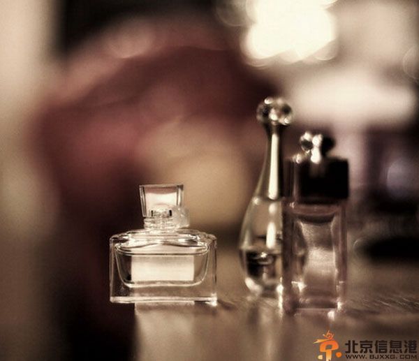 女士香水推荐 年轻女士需要的五款香水介绍