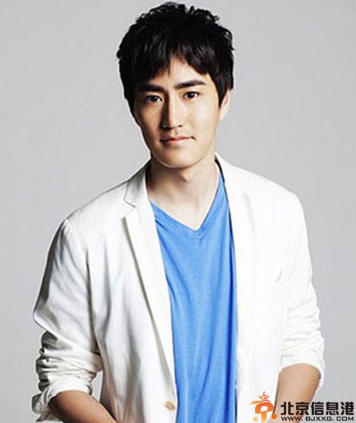杨玏女朋友是谁 揭其个人资料微博照片晋升新四小男神