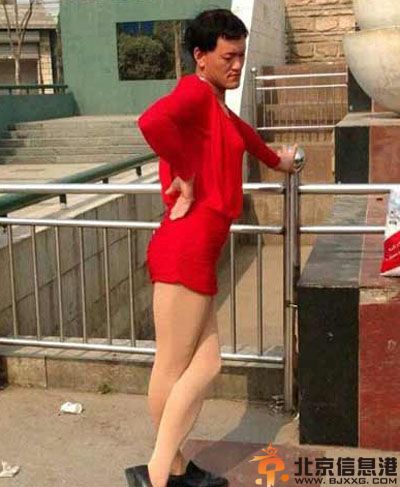 搞笑图片单身男性就餐送手纸 为什么要送手纸