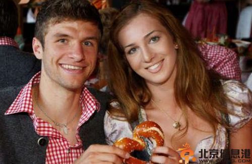 揭托马斯穆勒女友丽莎个人资料 解析为什么叫二娃原因