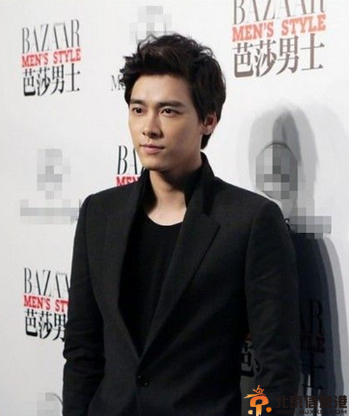 古剑奇谭热播 揭李易峰个人资料演过的电视剧及女友李菲儿亲密合