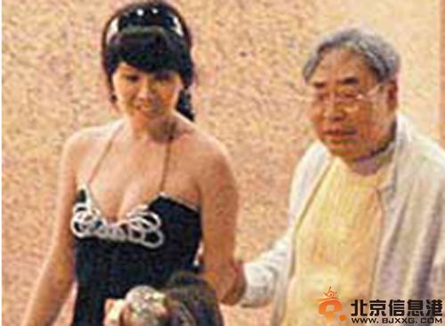 林建名性史揭秘 与何傲儿关系妻子个人资料受关注