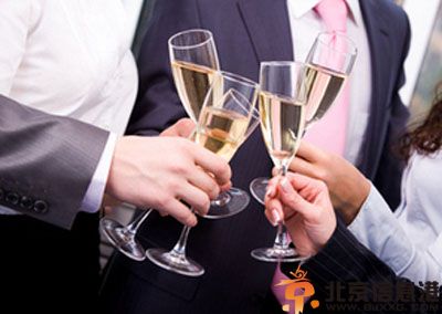婚宴用酒排行榜 婚宴白酒红酒推荐教你结婚喝什么酒好