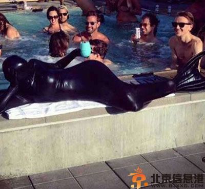 搞笑图片好彪悍的美人鱼 我有特别的晾衣技巧