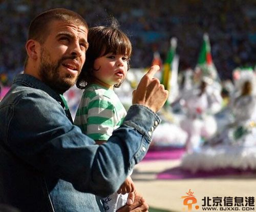 世界杯主题曲夏奇拉老公是谁 揭杰拉德·皮克个人资料儿子照片