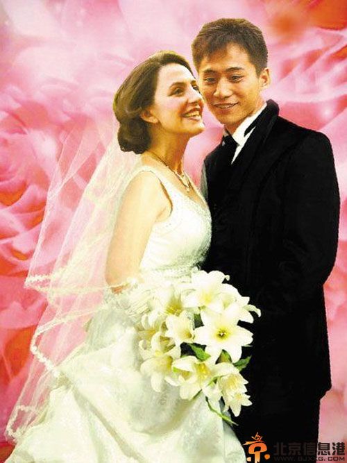 刘烨的老婆是谁 揭妻子安娜依斯个人资料儿子刘诺一照片