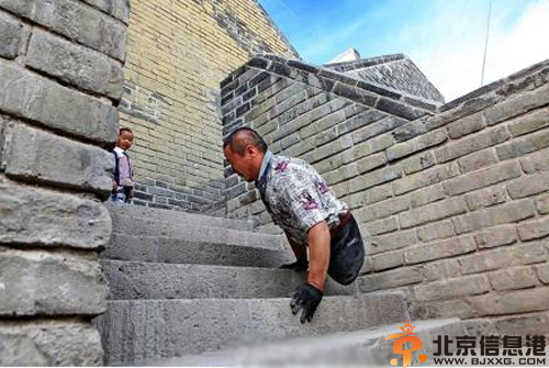 揭无腿硬汉王晓兵照片资料背景 用半身撑起一个家