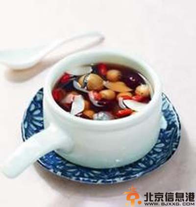 中药丰胸有用吗 推荐几款丰胸大餐让你上位暴涨