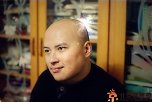 叫兽易小星是谁 揭易振兴个人资料微博照片作品妻子是谁引关注