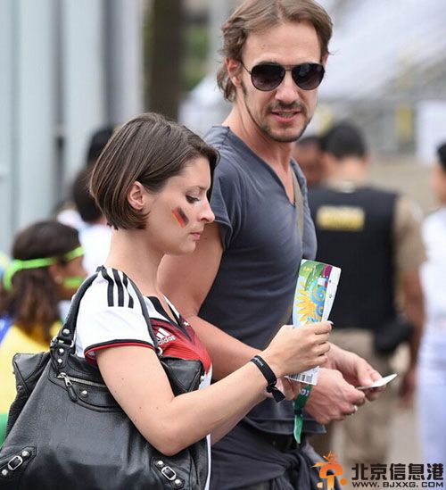 诺伊尔女友凯瑟琳个人资料照片 揭诺伊尔为什么叫小新