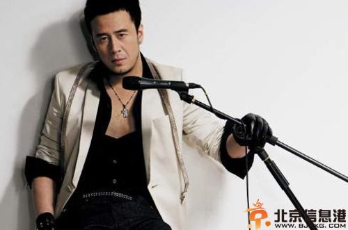 童童潇雅微博资料 系杨坤正牌女友Ceciliatongtong亲密合照曝光