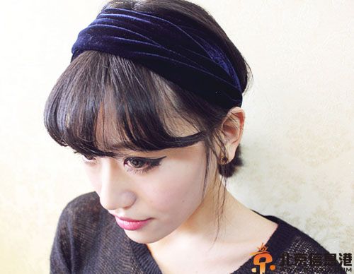 美发用品有哪些 女生发饰巧搭配让自己更可爱