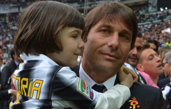 揭孔蒂老婆个人资料女儿照片 孔蒂辞职遗憾告别