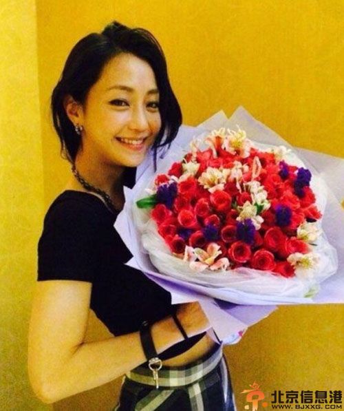 谢欣颖男友是谁揭其个人资料微博照片 自爆想和谢霆锋拍戏