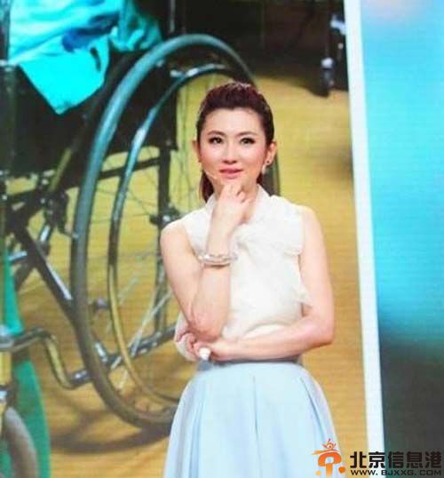 开讲啦selina浴火重生视频自揭伤疤 烧伤图片首曝光