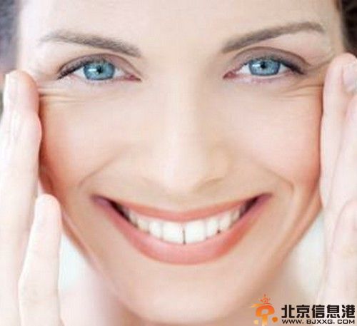 告诉你去除鱼尾纹小偏方 教你如何去除鱼尾纹