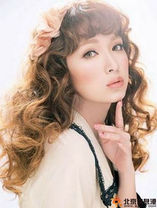 教你清新糖果妆化妆步骤 让你甜美约会
