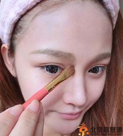 日系妆容画法步骤图解 教你怎样画出日系妆最好看