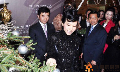 芮成钢被调查内幕及女友是谁 曝芮成钢与女星合影照及个人简历