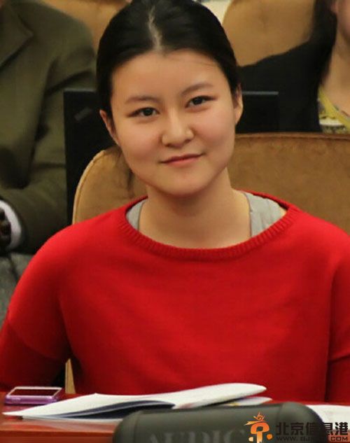 黄宏21岁女儿黄豆豆照片资料曝光 妻子段小洁被称才女