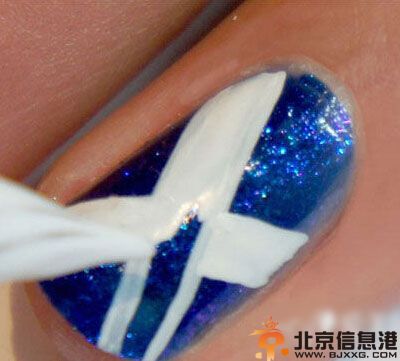 米字旗图案美甲步骤 浓浓英伦风个性又时尚
