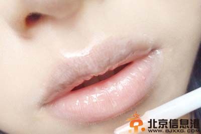 水果妆怎么画好看 教你详细水果妆的画法步骤