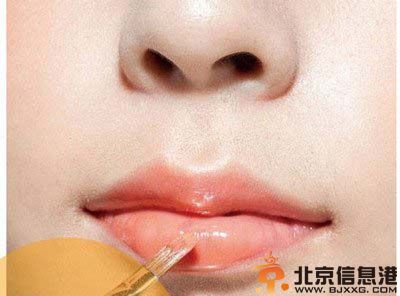 水果妆画法步骤图解 教你怎样化水果妆好看