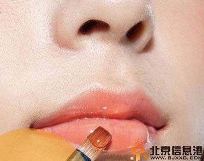 水果妆画法步骤图解 教你怎样化水果妆好看