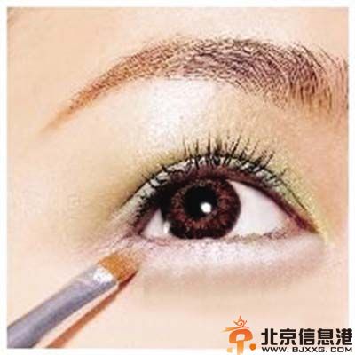 教你怎么画水果眼妆 打造小清新水果妆容