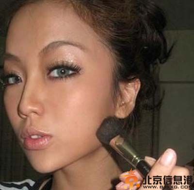欧美混血妆怎么画图解 派对必备吸睛妆容不容错过