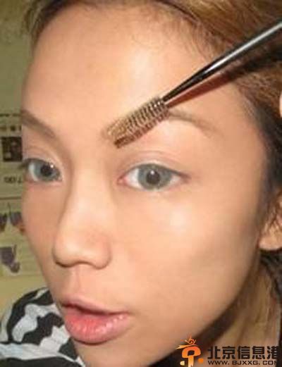 欧美混血妆怎么画图解 派对必备吸睛妆容不容错过
