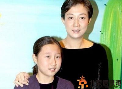 石礼谦女友Lisa及个人资料照片 传吴绮莉再做小三追68岁议员
