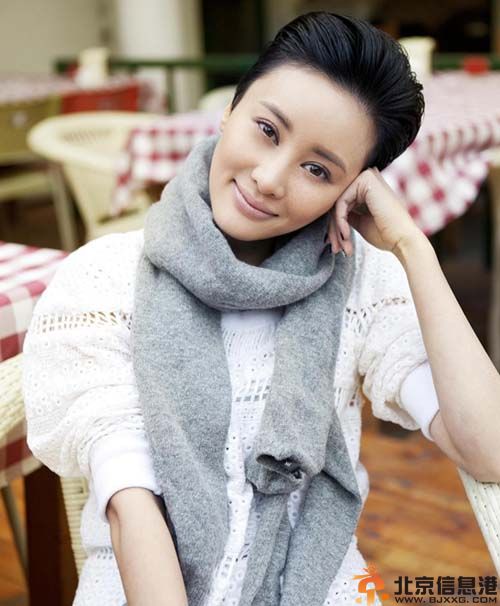 吴晓敏艳照个人资料遭曝 传与老公朴树离婚疑整容