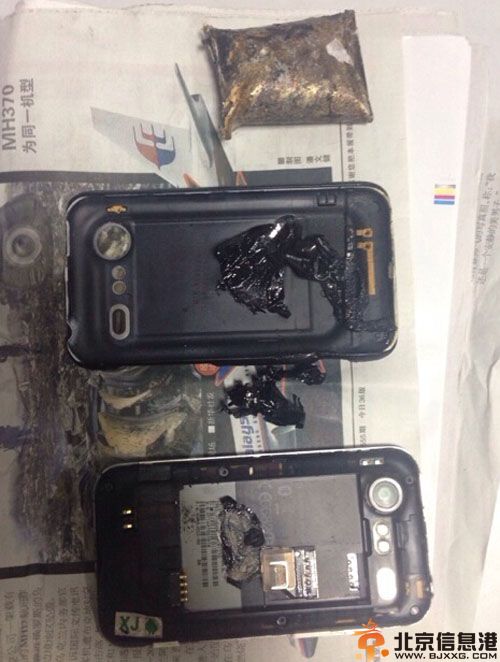微博网友大怪imaydayHTC手机爆炸图片 上海地铁8号线引恐慌