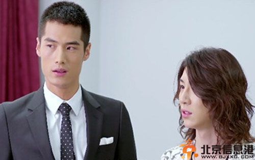 网络剧白衣校花与大长腿分集剧情介绍演员表（1-23）全集大结局