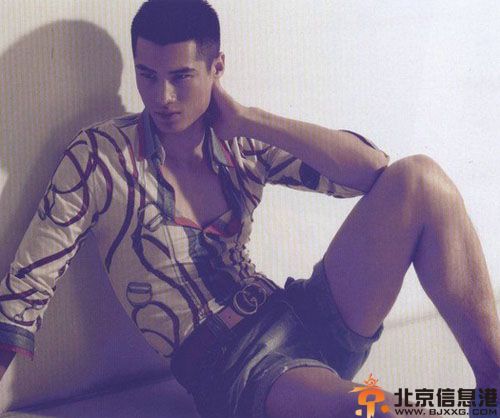 男模郝允祥个人资料微博照片 内衣大片女友是谁微博语录引关注