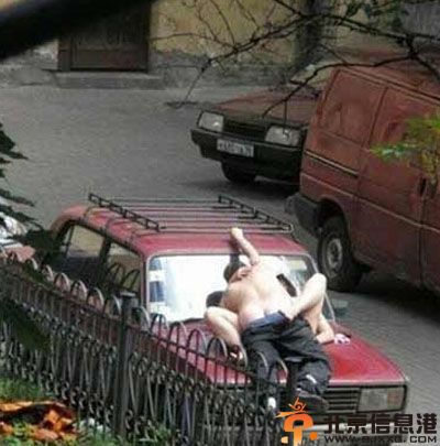 亮点图进到院子后我惊呆了 你们这也太开放了吧