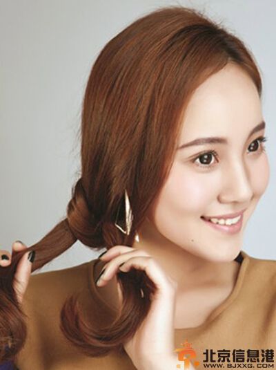 韩式盘发教程 营造出完美温婉的效果