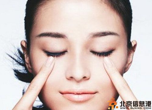 眼袋怎么消除简单方法 眼袋是怎么形成的