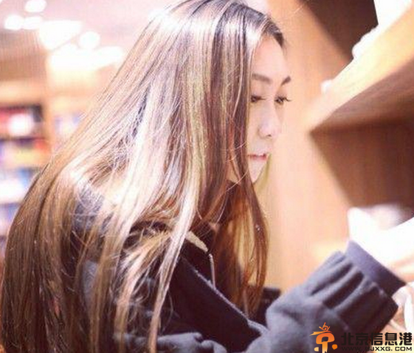 水均益女儿水亦诗整容前后对比照曝光 揭水亦诗男友是谁