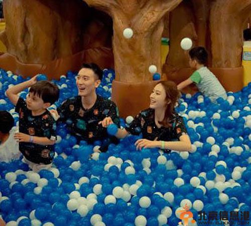 王阳明sunny新女友微博曝光 与女友张俪假戏真做