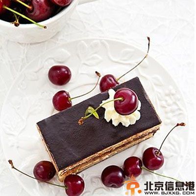 创意婚礼蛋糕图片欣赏 推荐超甜蜜蛋糕让你们幸福甜腻到永远