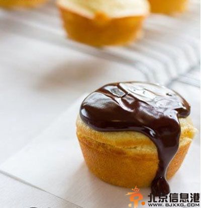 创意婚礼蛋糕图片欣赏 推荐超甜蜜蛋糕让你们幸福甜腻到永远