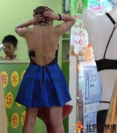 搞笑图片这画面太美 无法独自欣赏