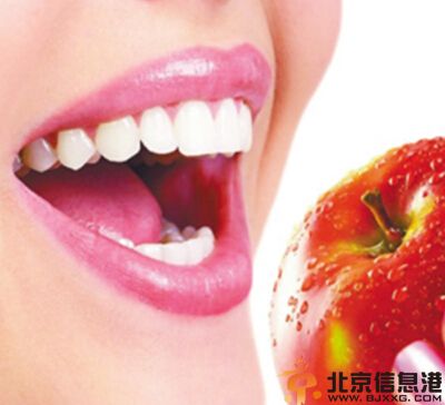 美白牙齿小技巧 日常生活中也能美白牙齿