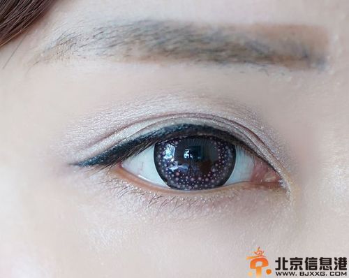 韩式烟熏妆教程图解 教你快速打造韩式眼妆