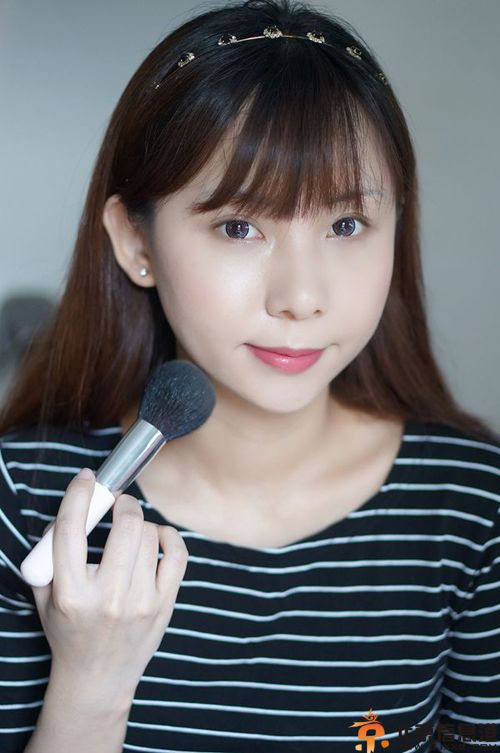 韩式烟熏妆教程图解 教你快速打造韩式眼妆