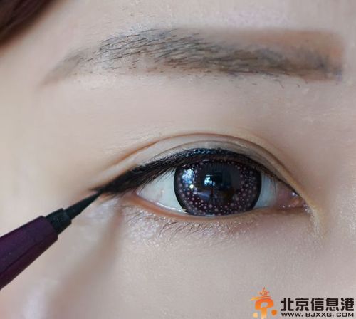 韩式烟熏妆教程图解 教你快速打造韩式眼妆